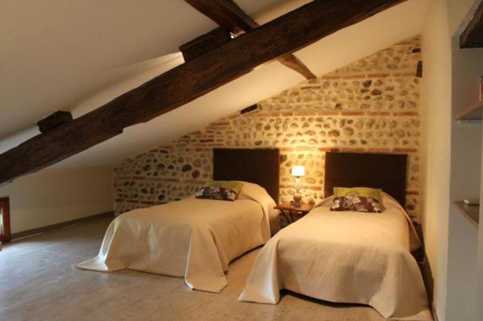 Terre De Garance Lagardelle-sur-Leze Room photo